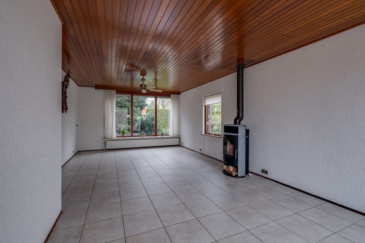 Foto 7 van Van Tuyll van Serooskerkenweg 36