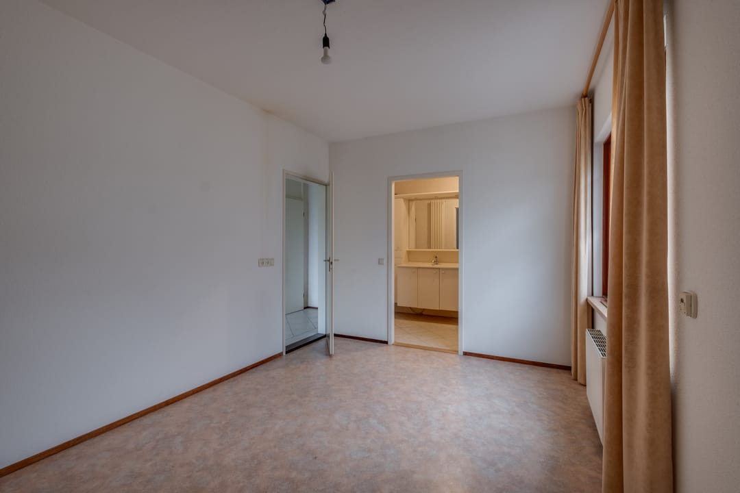 Foto 13 van Van Tuyll van Serooskerkenweg 36