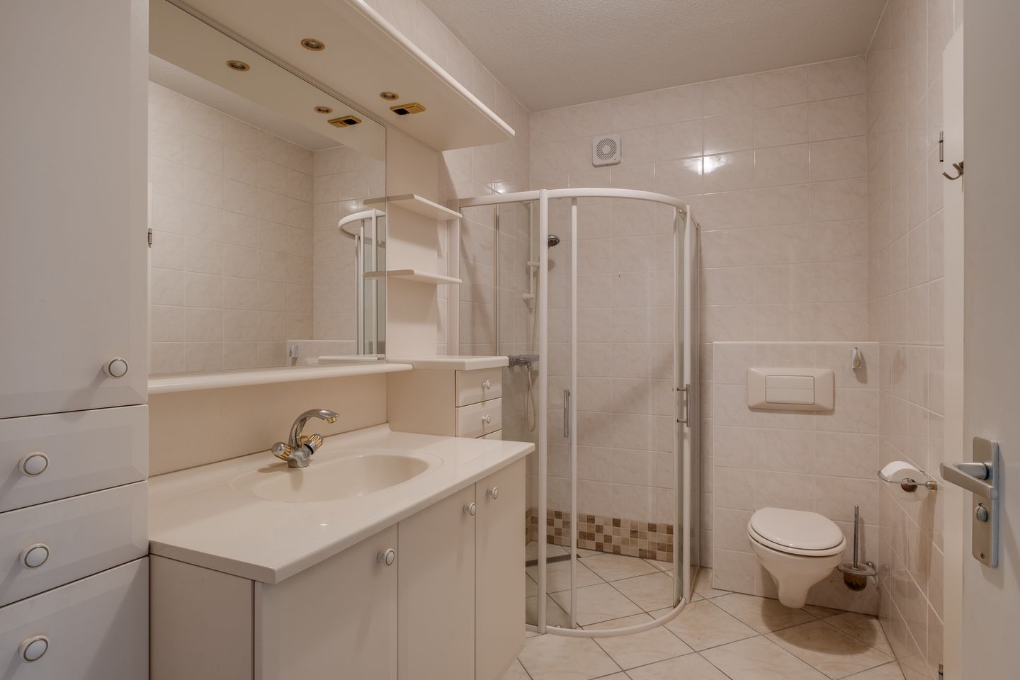 Foto 14 van Van Tuyll van Serooskerkenweg 36