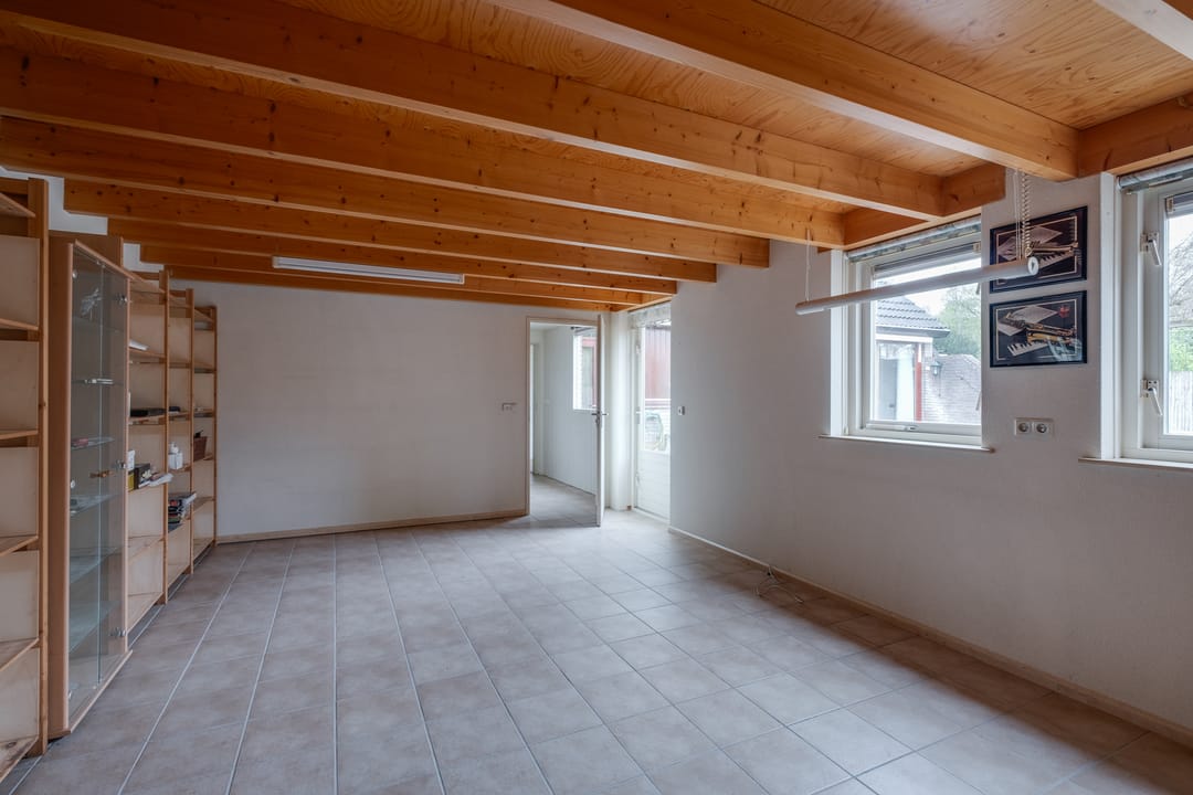 Foto 17 van Van Tuyll van Serooskerkenweg 36