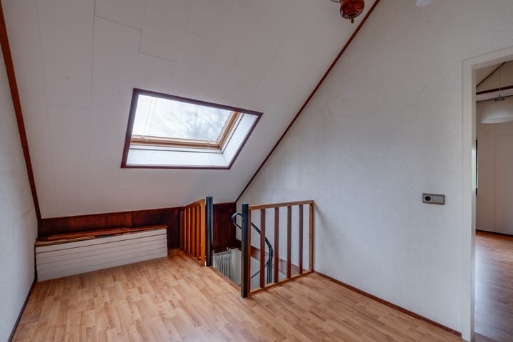 Foto 20 van Van Tuyll van Serooskerkenweg 36