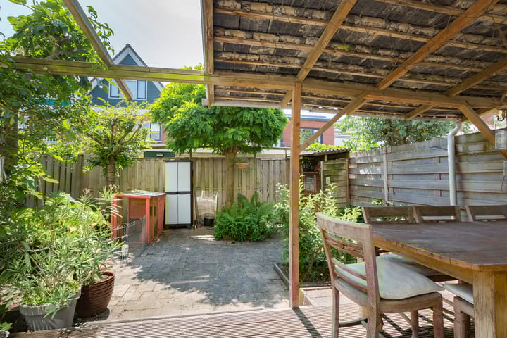 Foto 38 van van Naeldwijcklaan 26