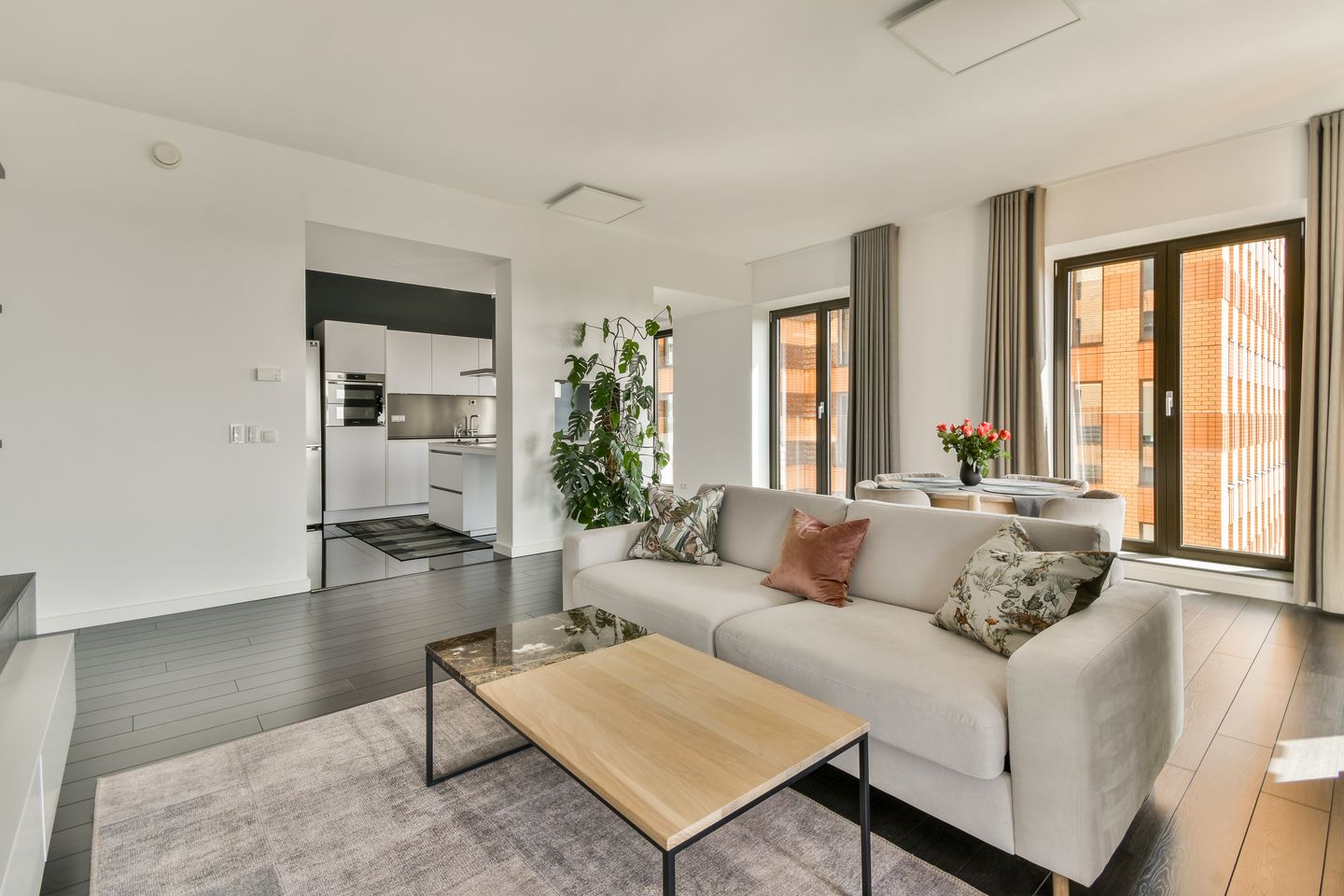 Foto 4 van Gustav Mahlerplein 209