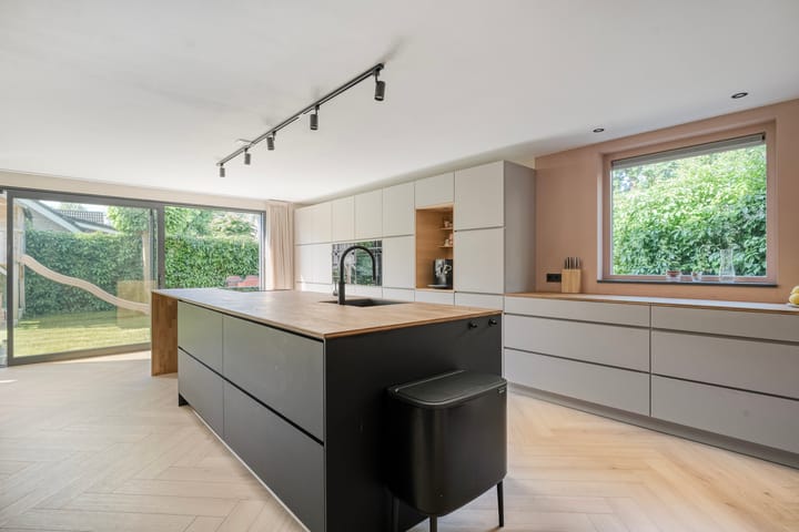 Foto 21 van Henri Dunantstraat 11