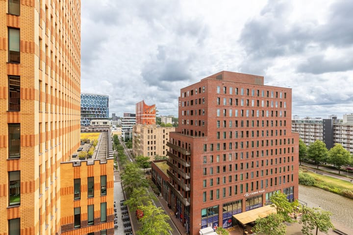 Foto 19 van Gustav Mahlerplein 209