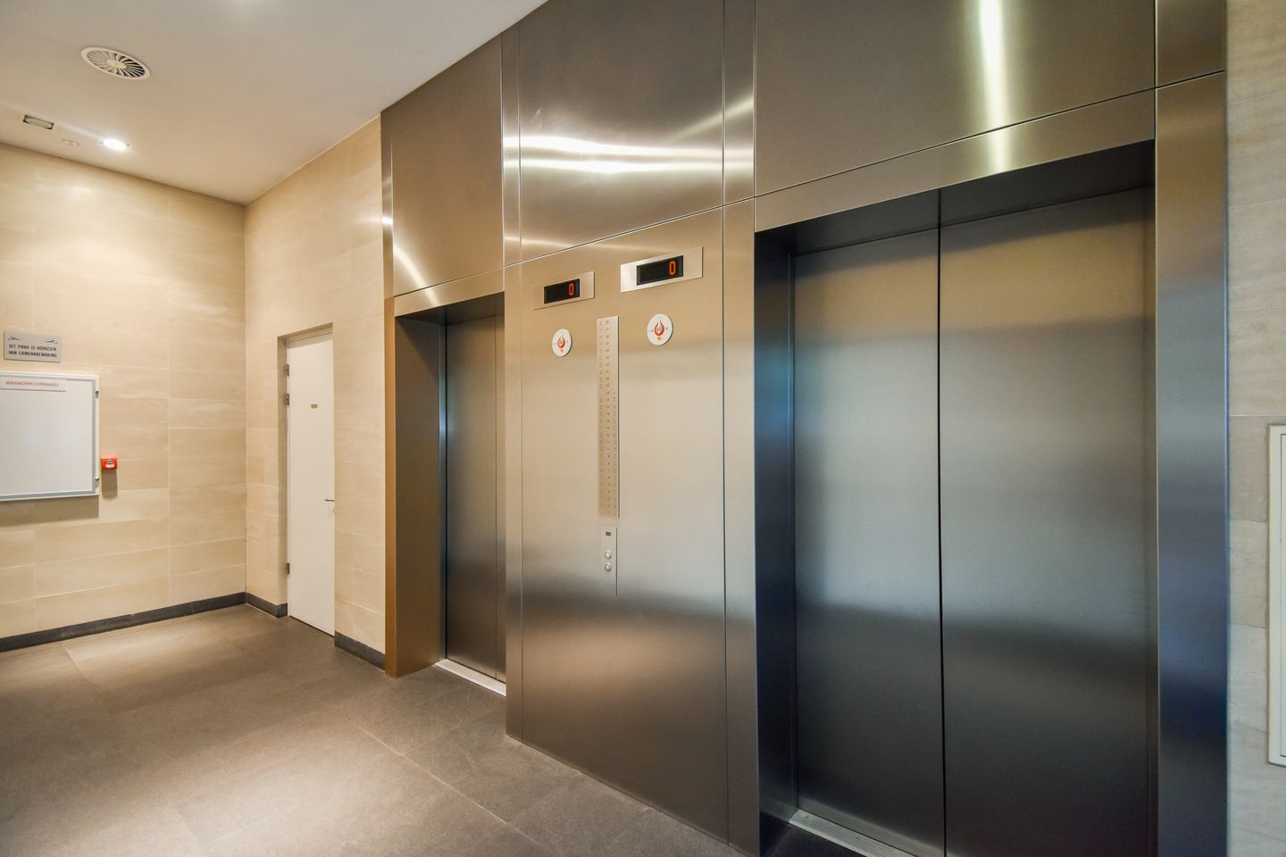 Foto 20 van Gustav Mahlerplein 209