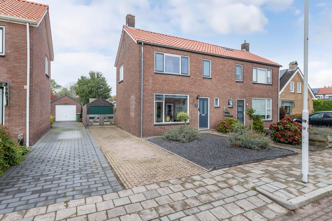 Photo 1 of Ds. Reitsmastraat 57