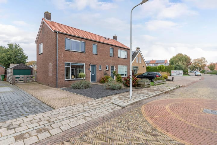 Foto 36 van Ds. Reitsmastraat 57