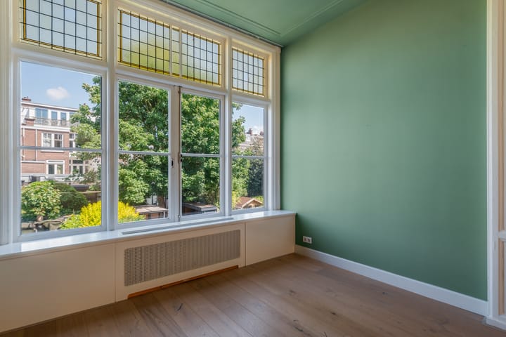 Foto 21 van Van Boetzelaerlaan 65-A