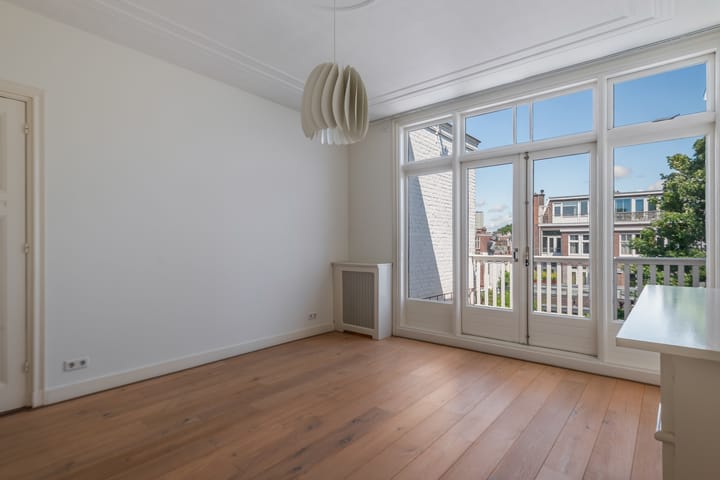 Foto 55 van Van Boetzelaerlaan 65-A