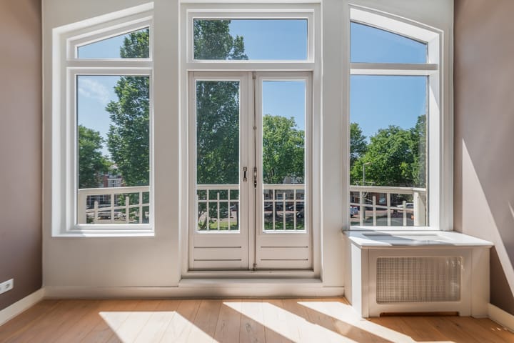 Foto 48 van Van Boetzelaerlaan 65-A