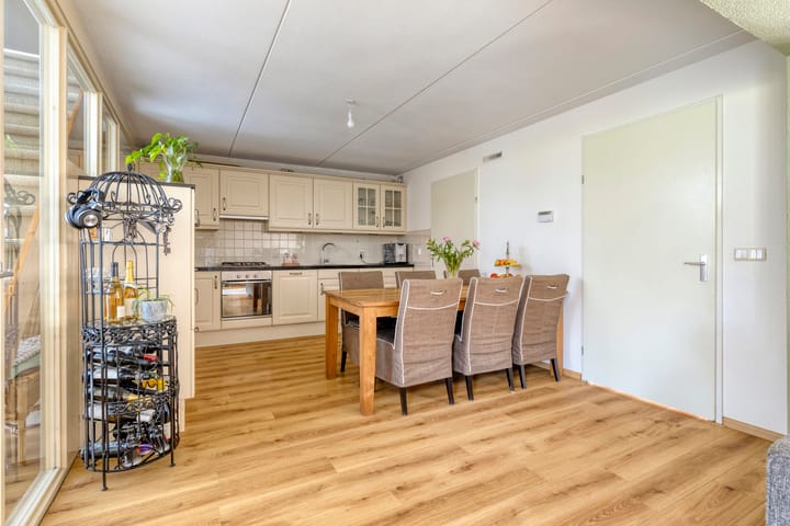 Photo 19 of Anna van Bossetuin 14