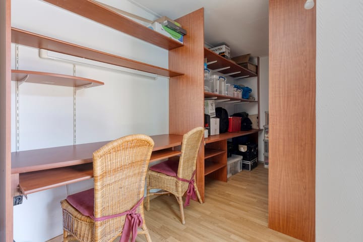 Photo 36 of Anna van Bossetuin 14