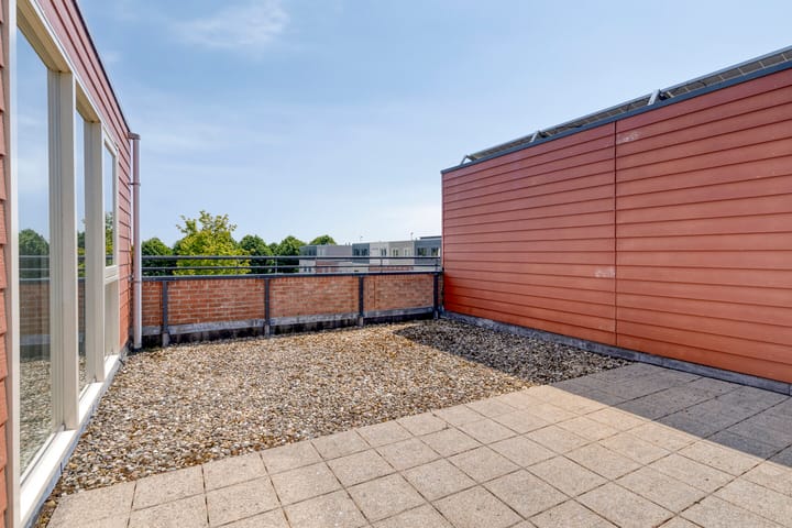 Photo 39 of Anna van Bossetuin 14