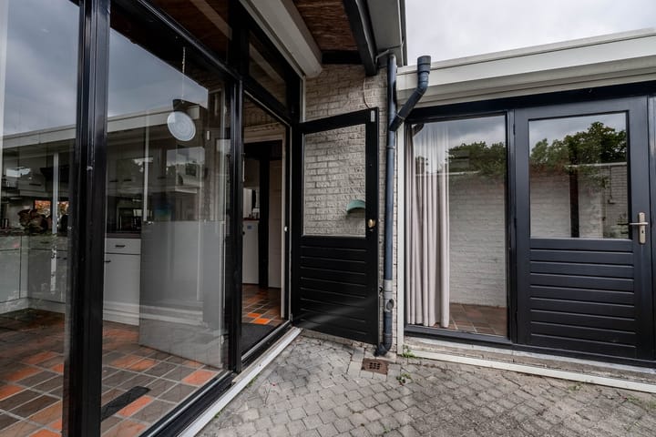 Foto 61 van Buizerdstraat 14