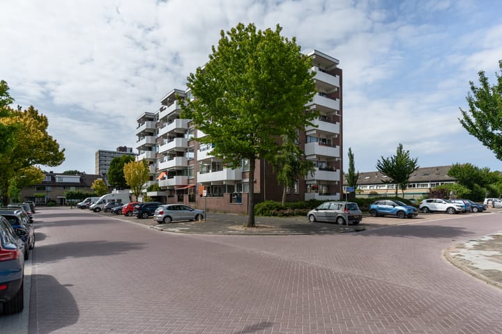 Foto 2 van Prof. dr. J. Tinbergenweg 52