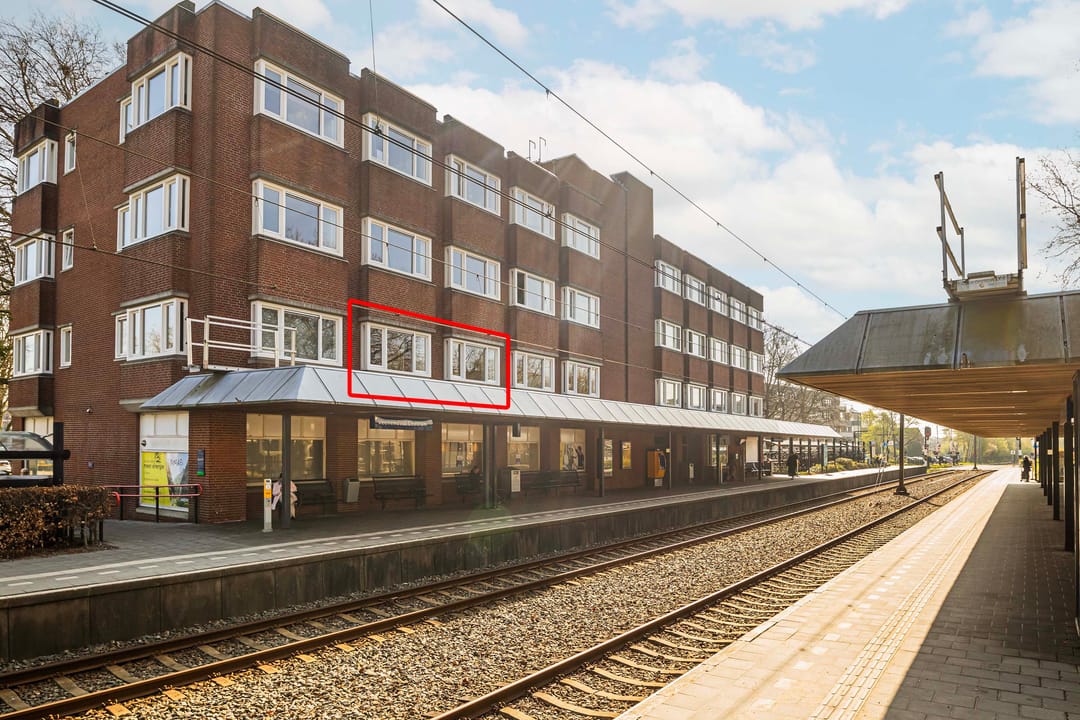 Foto 1 van Stationsplein 8-B