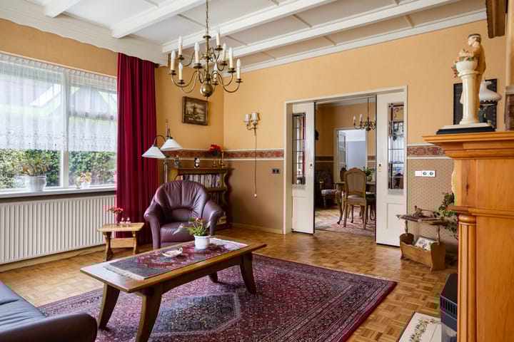 Foto 19 van Burgemeester Osselaan 1