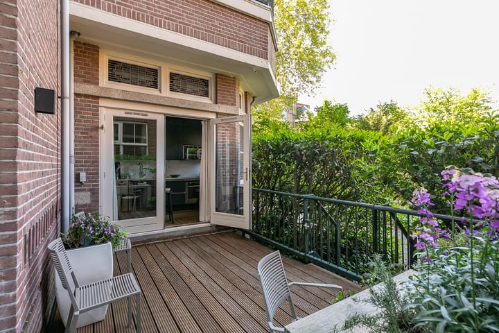 Photo 20 of Joh.M. Coenenstraat 48