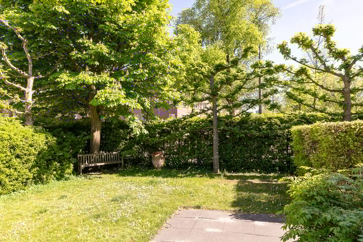 Photo 41 of Joh.M. Coenenstraat 48