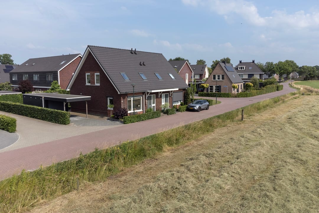 Photo 2 of Korenbloem 12