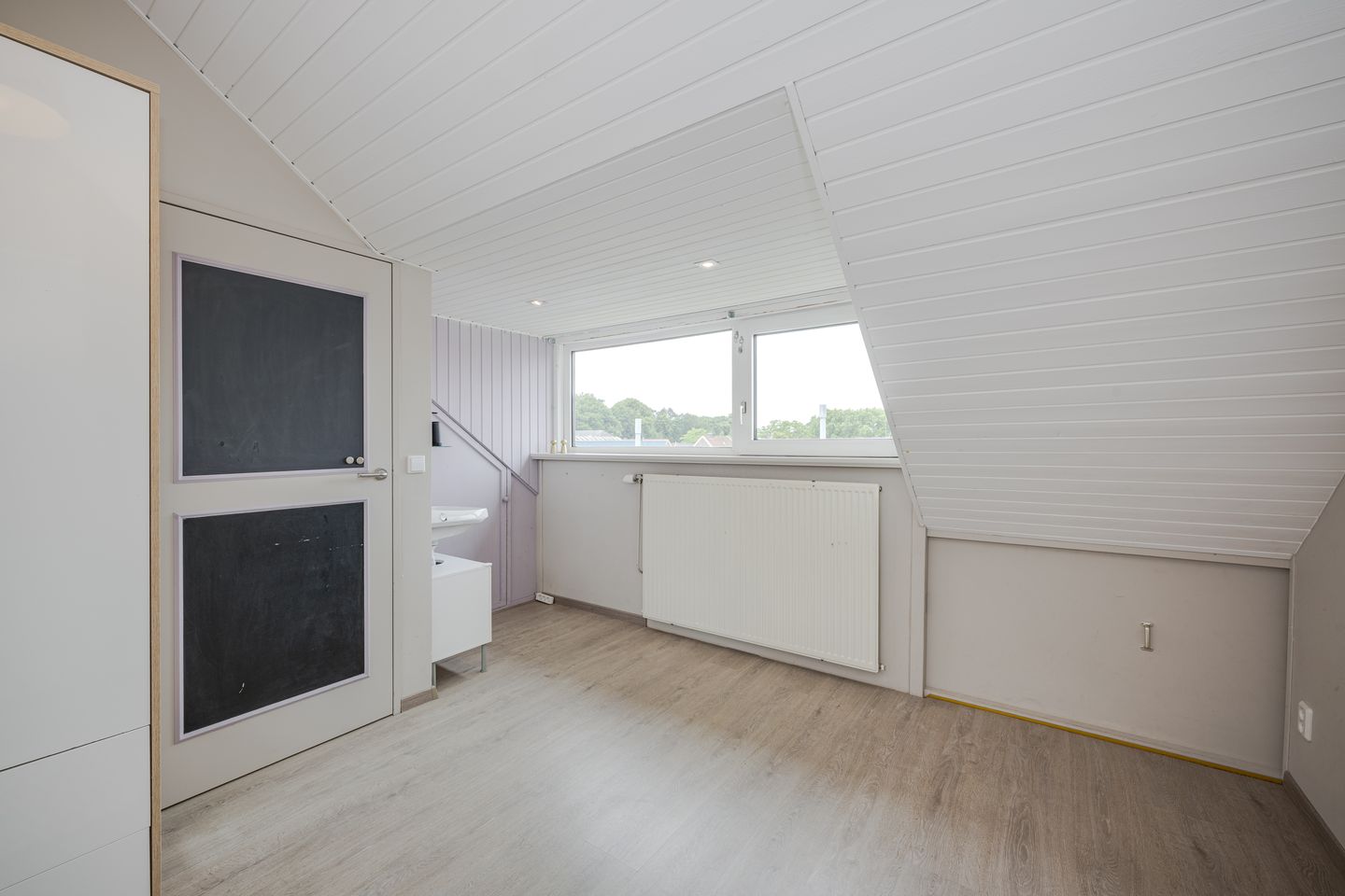 Photo 25 of Pauwenstraat 7