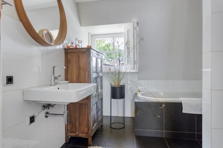 Foto 21 van Burg. Canterslaan 99