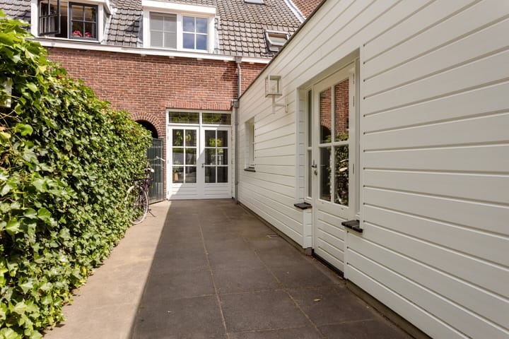 Foto 28 van Burg. Canterslaan 99