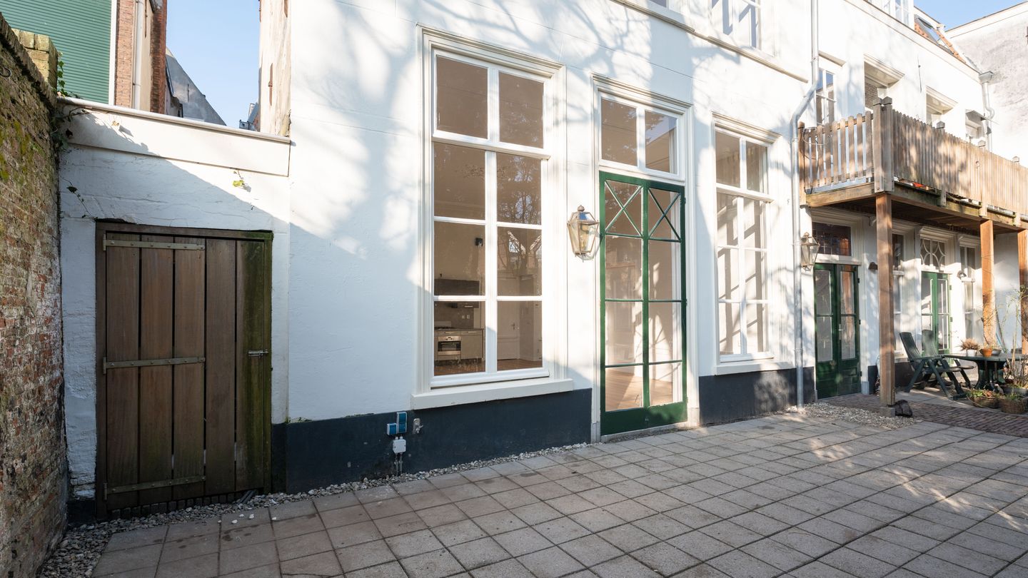 Foto 49 van Hooigracht 67-B