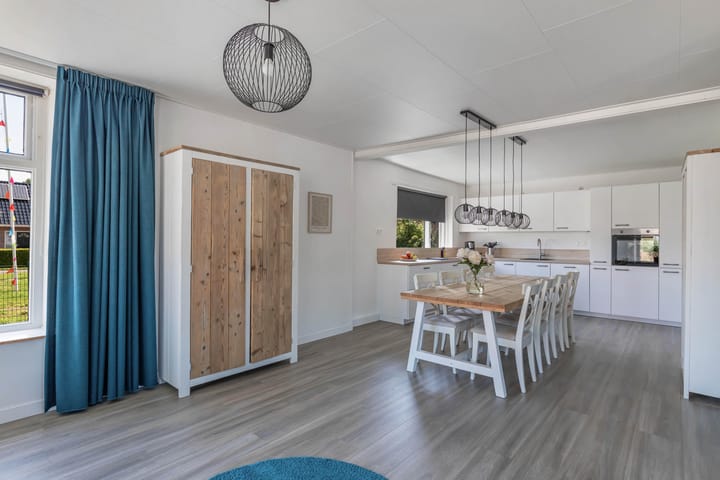 Photo 11 of Hoofdstraat 69