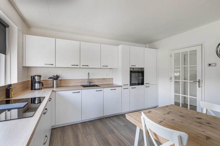 Photo 12 of Hoofdstraat 69