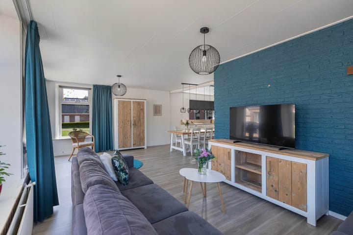 Photo 18 of Hoofdstraat 69