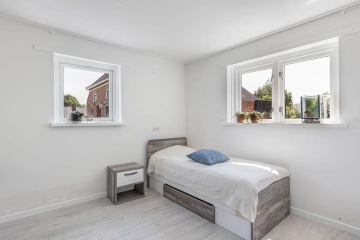 Photo 19 of Hoofdstraat 69