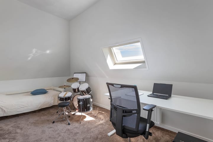 Photo 39 of Hoofdstraat 69