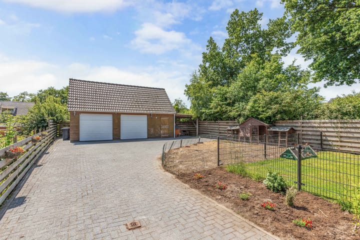 Photo 45 of Hoofdstraat 69