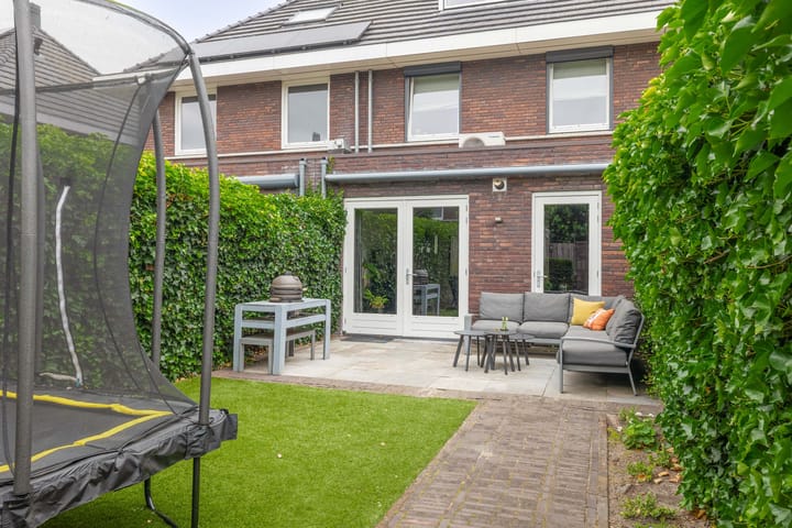 Foto 19 van Calèche 34