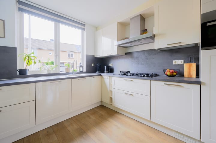 Foto 3 van Lau Mazirelstraat 8