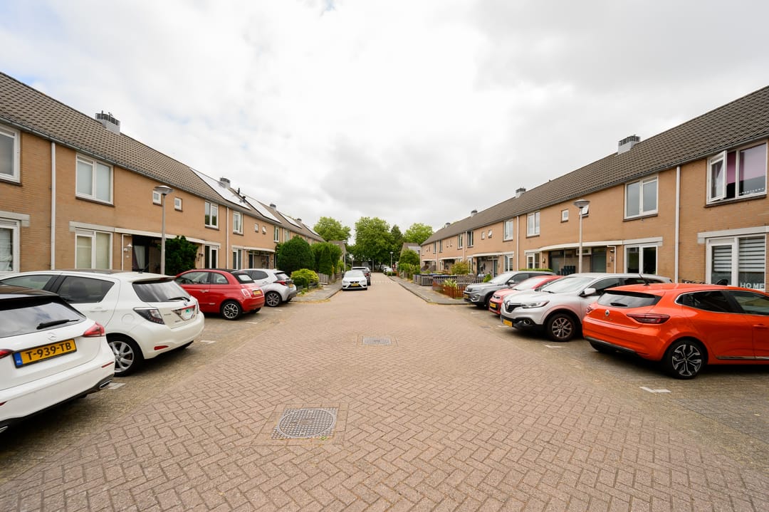 Foto 7 van Lau Mazirelstraat 8