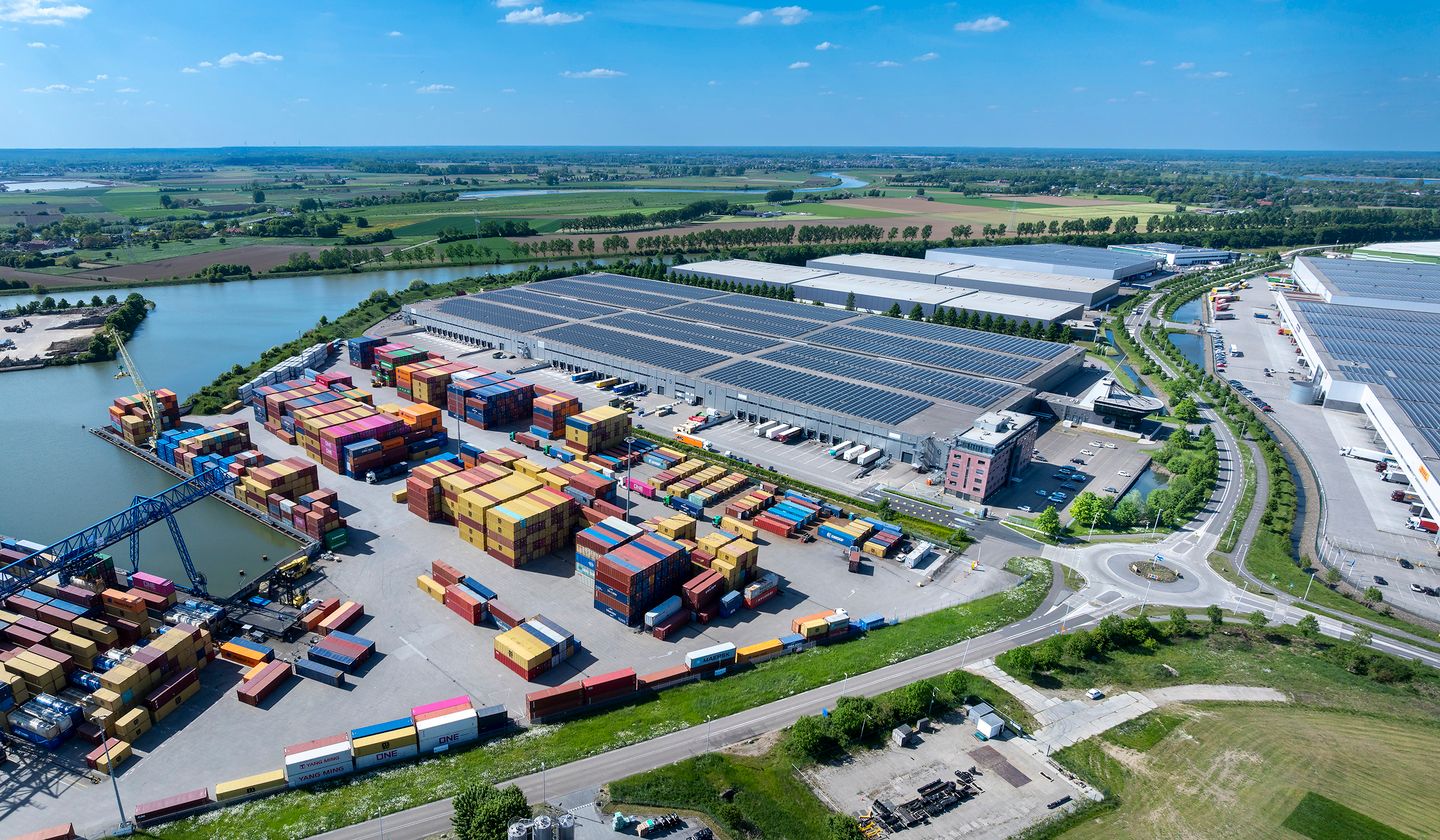 View photo 3 of Holtum-Noordweg 11
