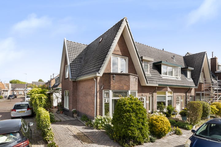 Foto 5 van Burg. Schalijstraat 25