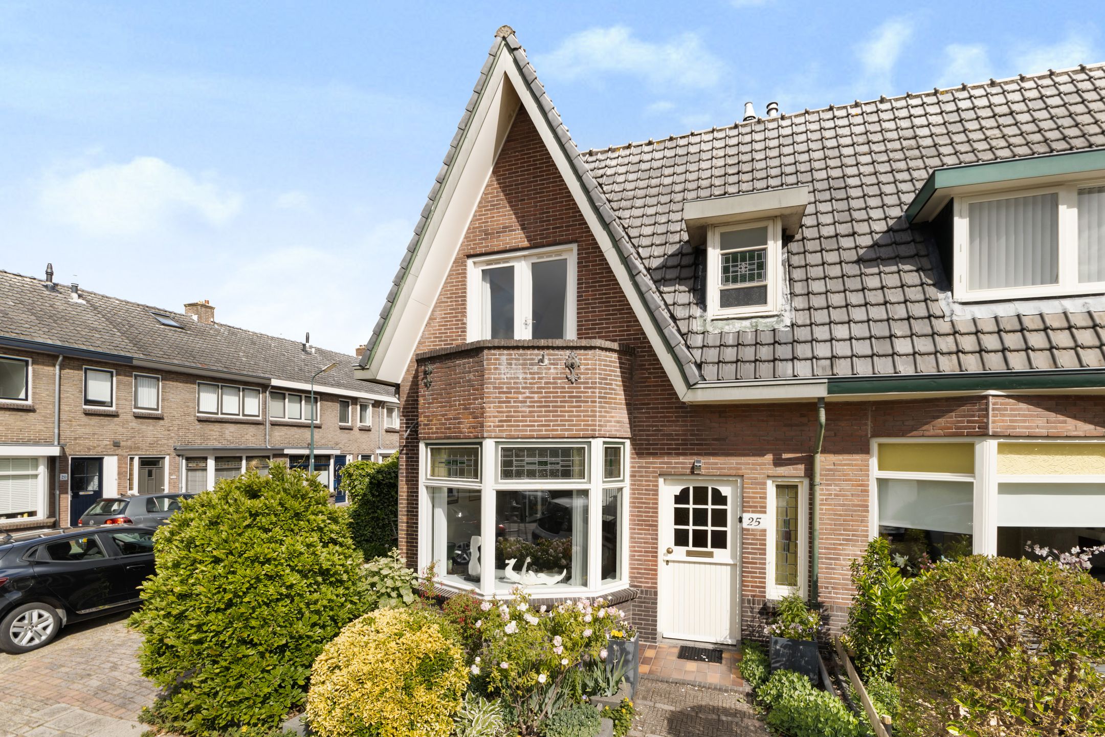 Foto 6 van Burg. Schalijstraat 25