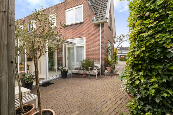 Foto 37 van Burg. Schalijstraat 25