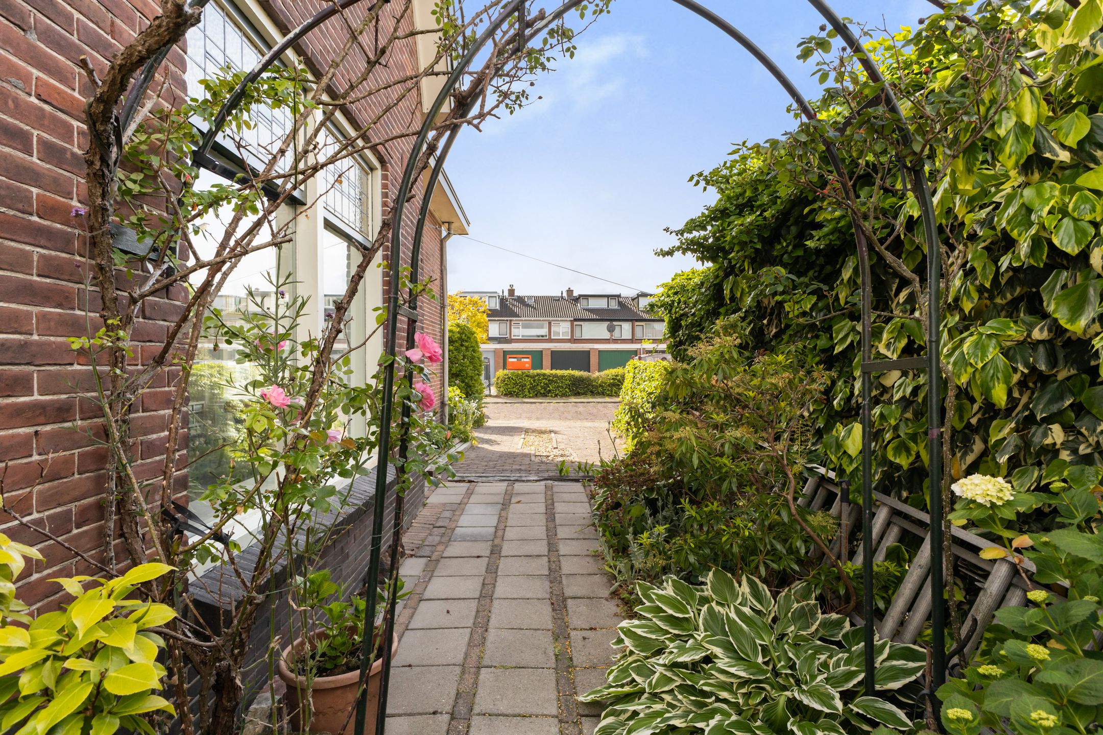 Foto 39 van Burg. Schalijstraat 25