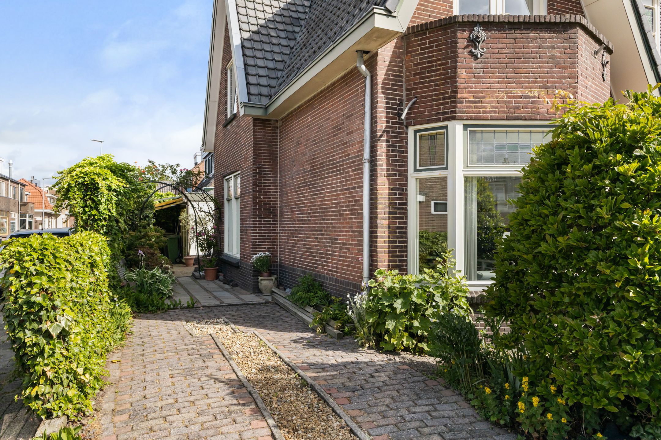 Foto 42 van Burg. Schalijstraat 25