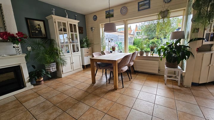 Foto 8 van Oranjeboomstraat 27