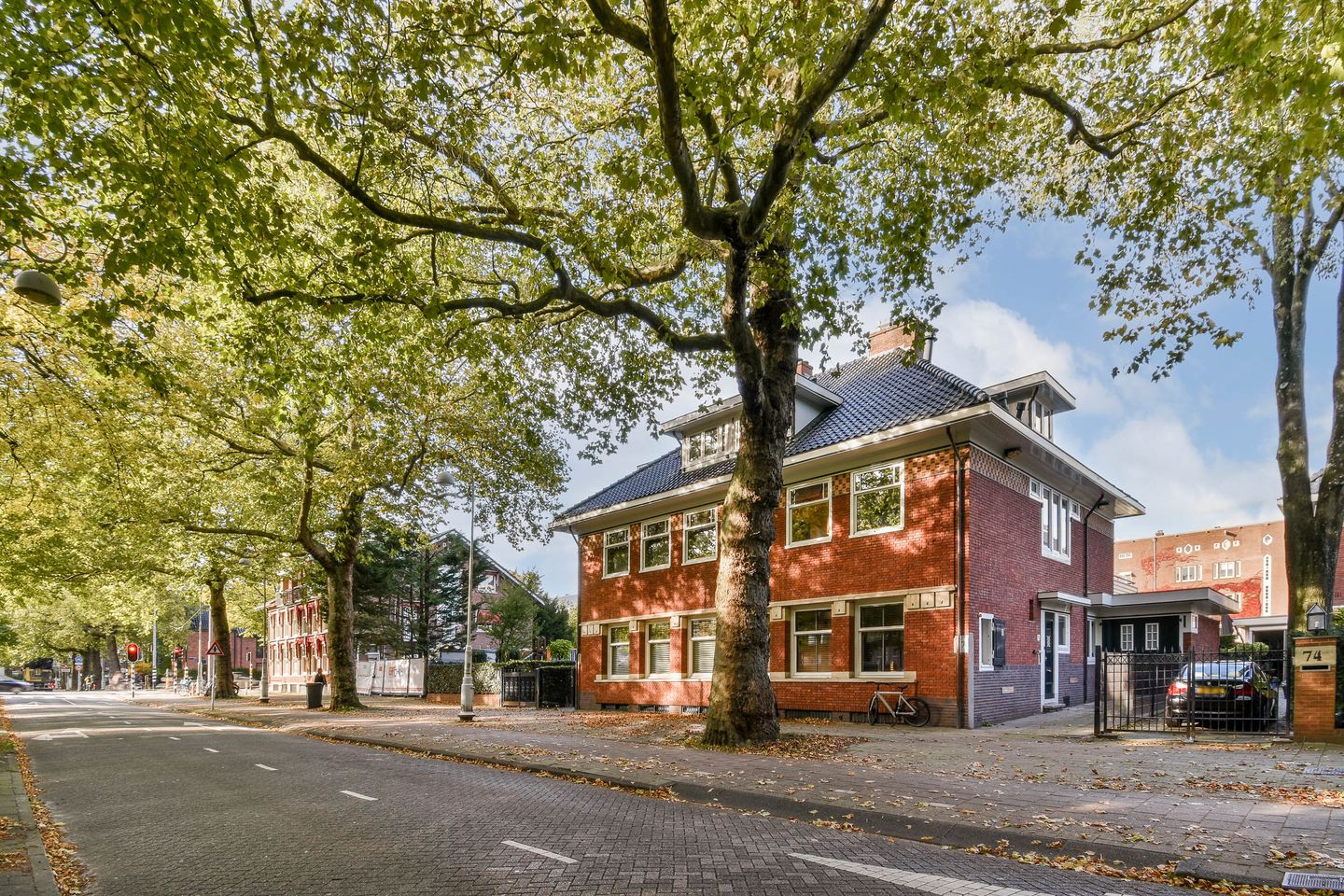 Bekijk foto 3 van Apollolaan 76