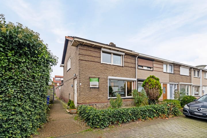 Foto 3 van Beatrixstraat 4