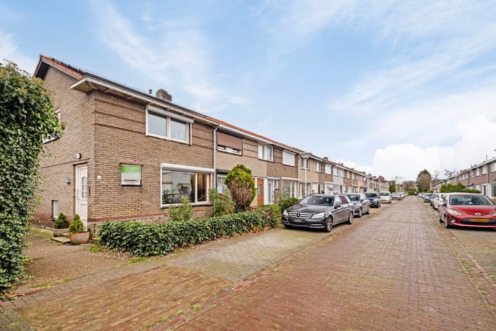 Foto 4 van Beatrixstraat 4