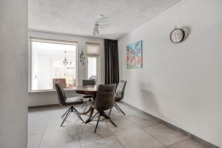 Foto 8 van Steenoven 24