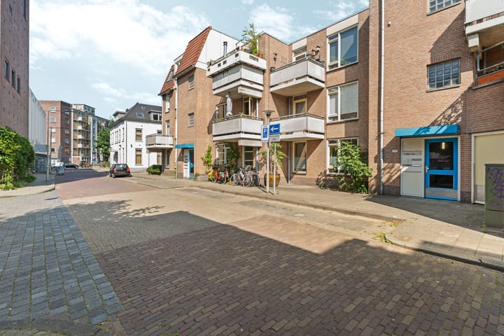 Foto 31 van Patersstraat 49